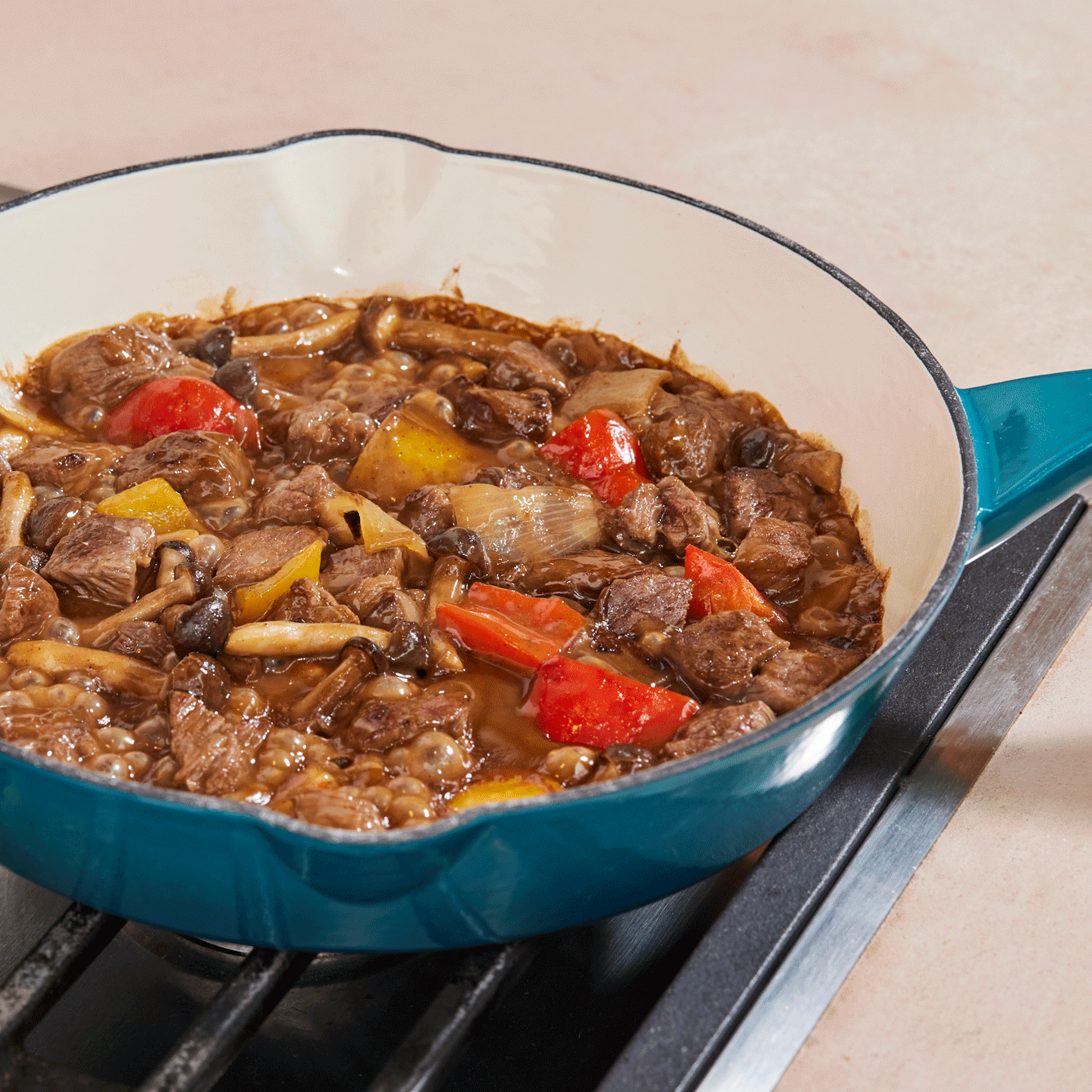 Black Pepper Beef & Stir Fry Vegetables with Steamed Rice-MìLà